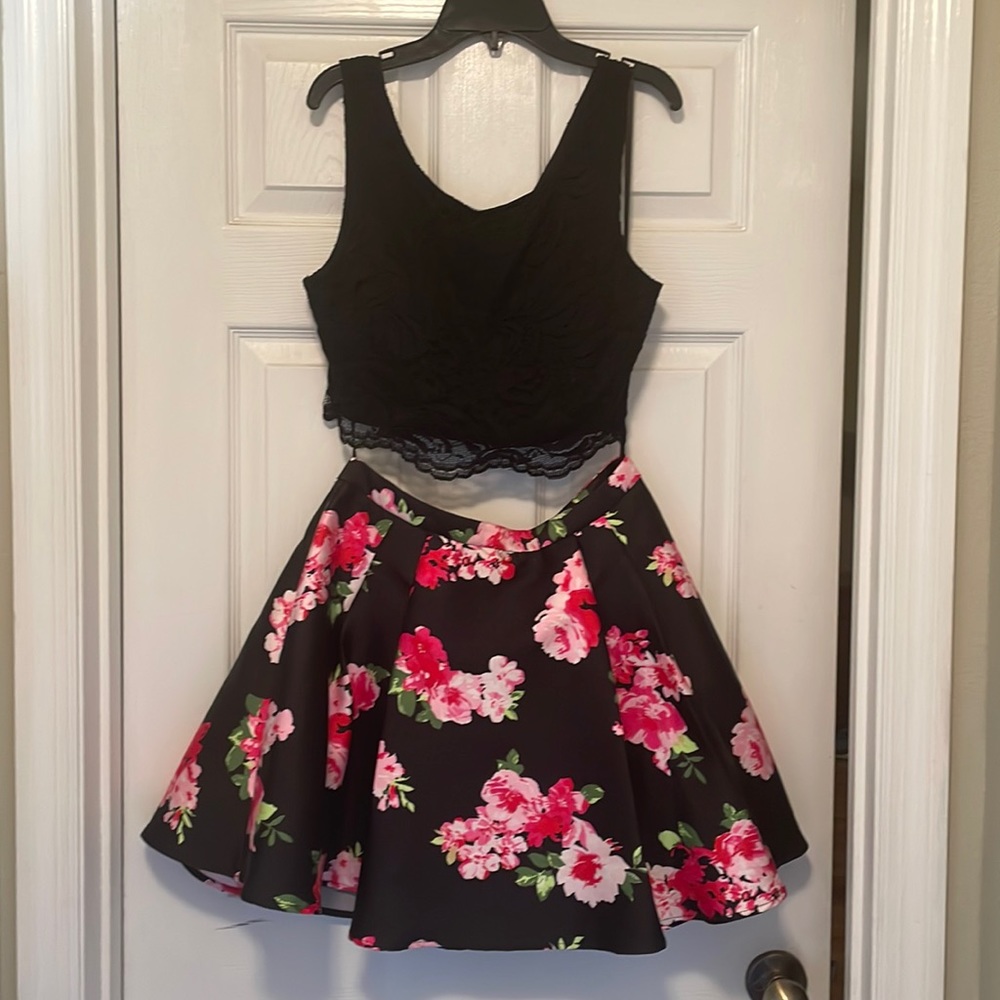 Floral Lace Two piece homecoming / semi formal dress City Studio
